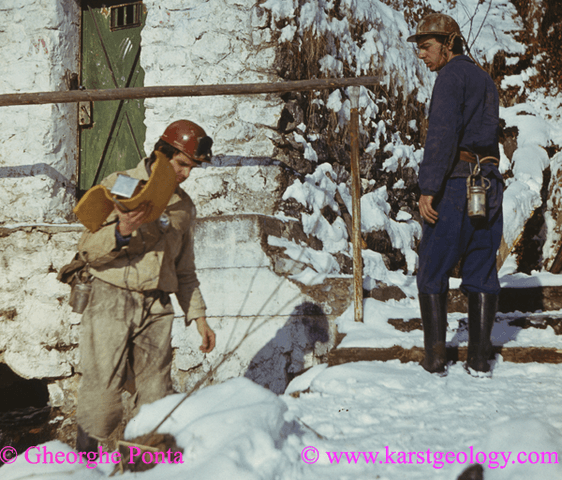 Foto: Gheorghe Ponta - www.karstgeology.com